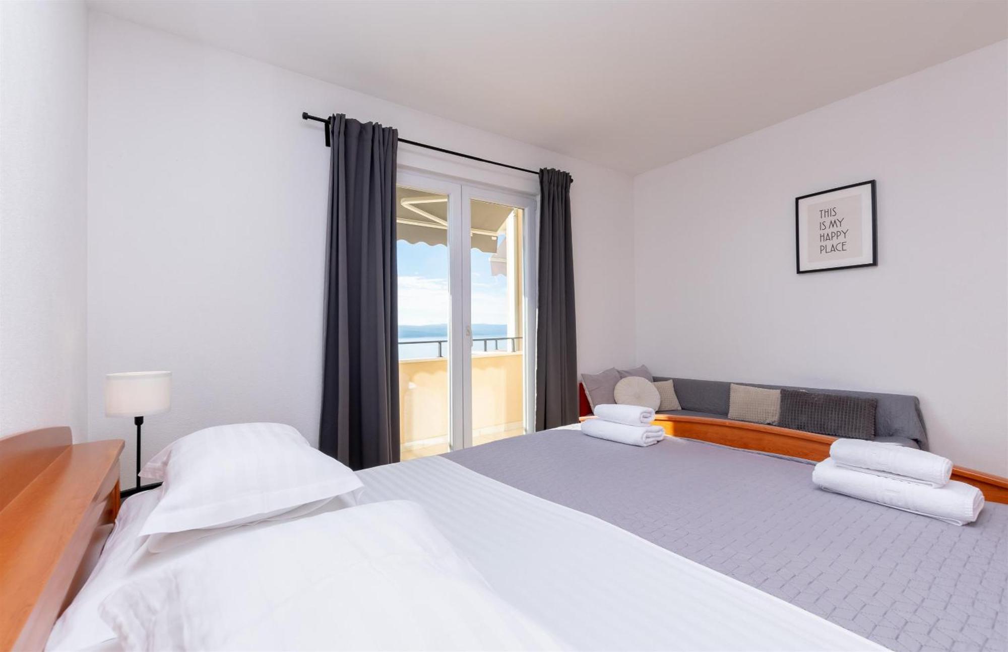 Apartments Marijo Baska Voda Ngoại thất bức ảnh